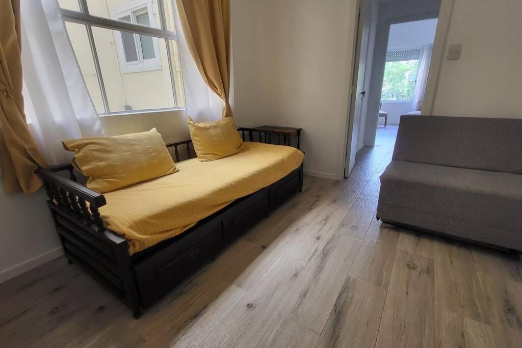 Departamento En Glamourosa Calle, 1 Dormitorio Apartment